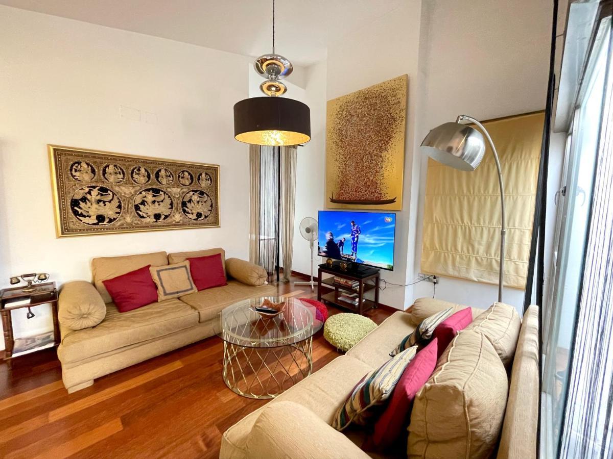 Atico En Plaza De La Constitucion 3 Bedrooms Apartment Málaga