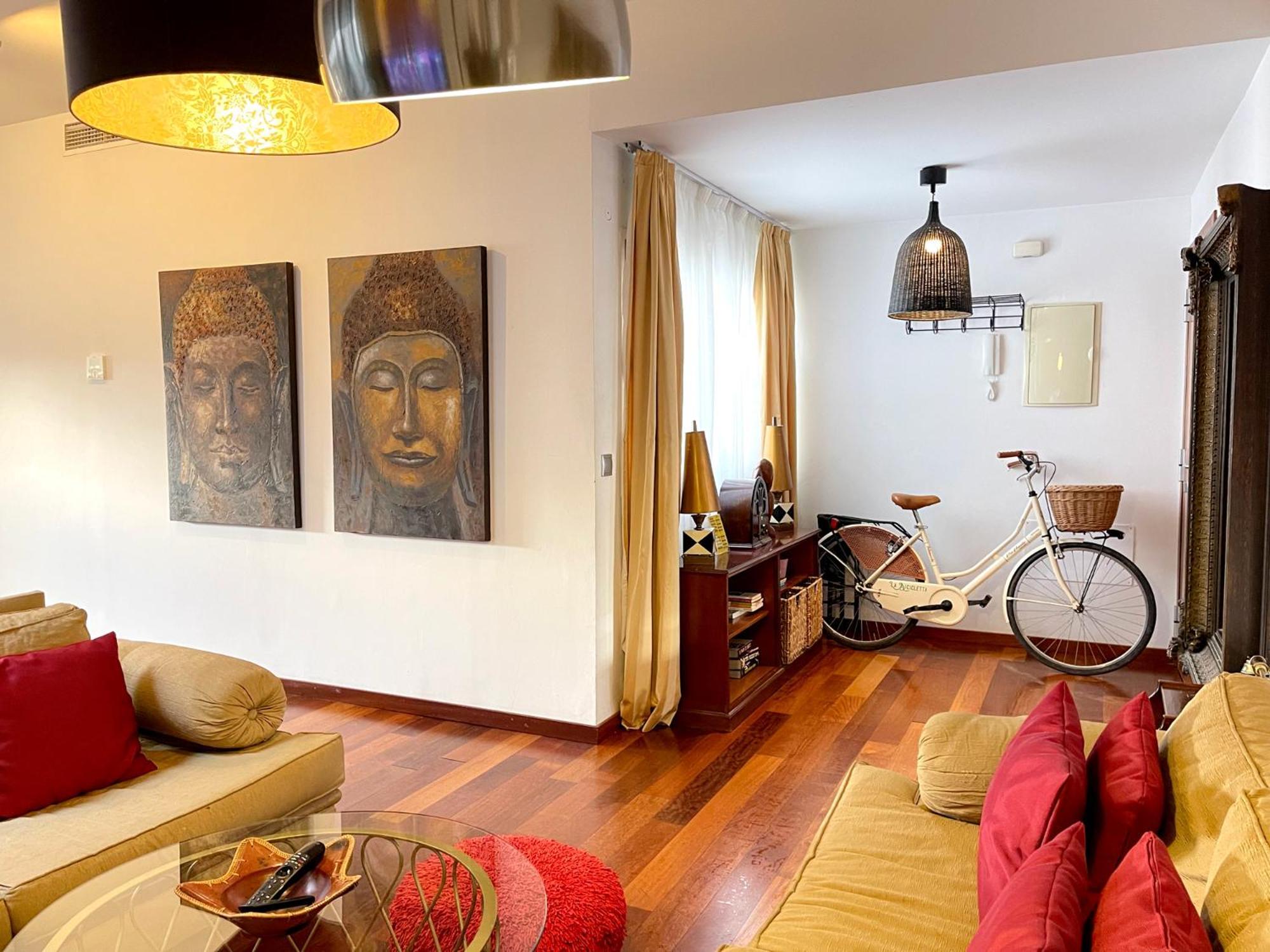 Atico En Plaza De La Constitucion 3 Bedrooms Apartment Málaga